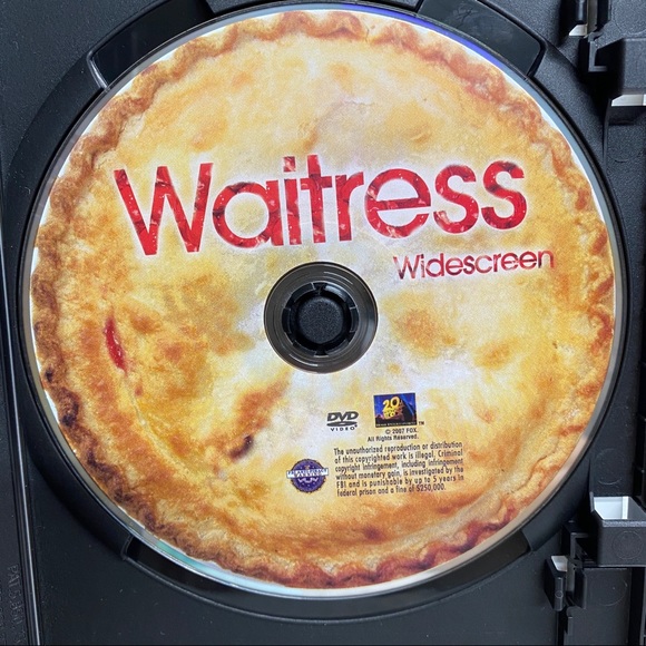 Waitress - Picture 5 of 6